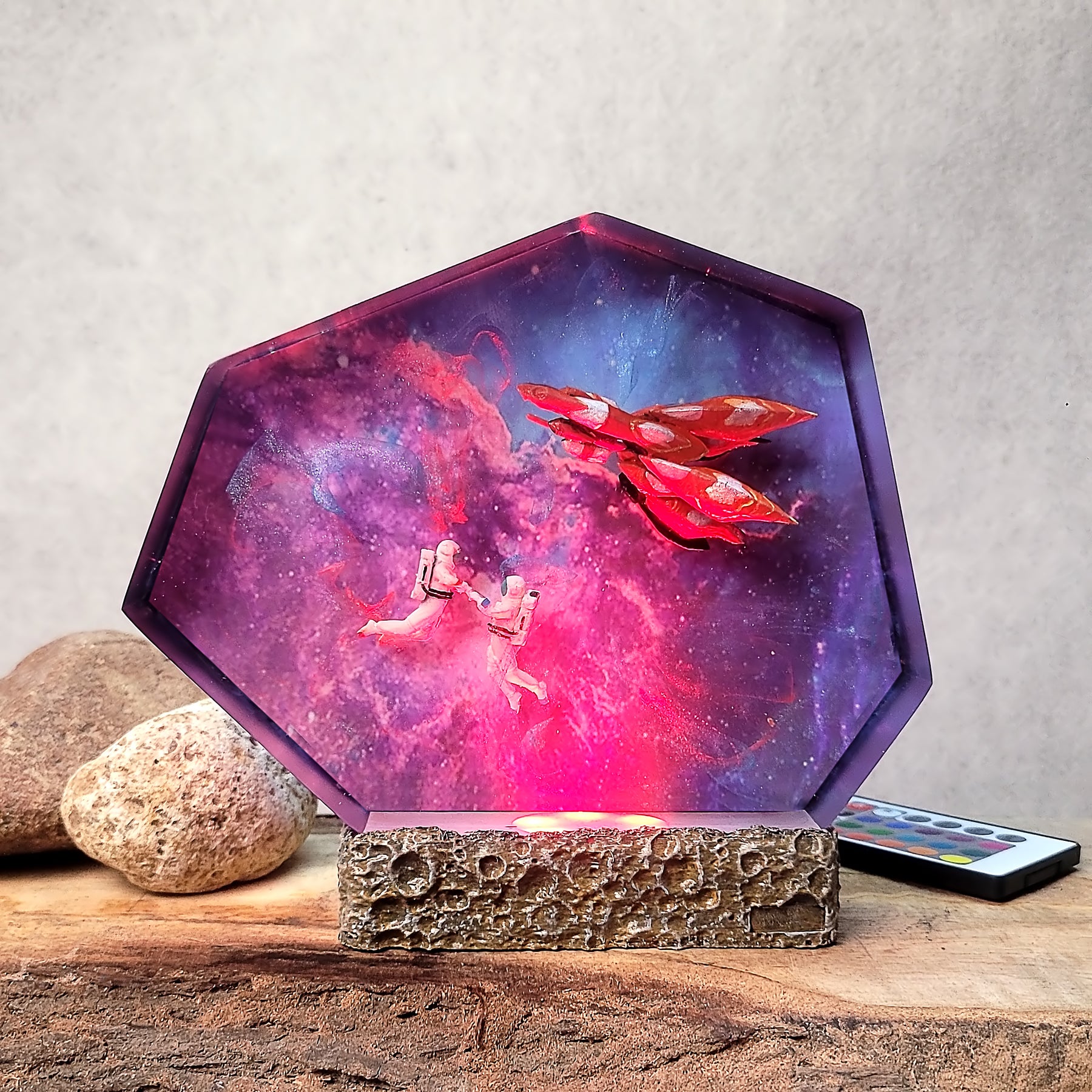 Astronaut Space Epoxy Resin Lamp – Galaxy Spaceship RGB LED Diorama Night Light