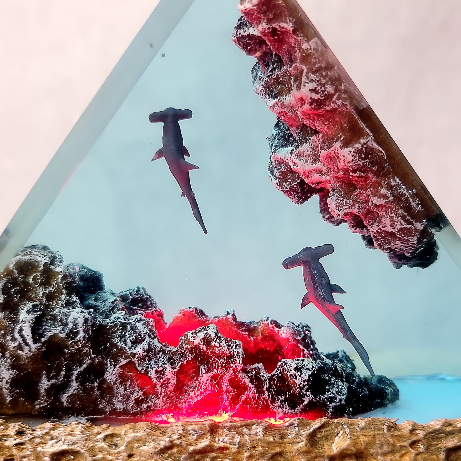 Ocean Shark Epoxy Resin Lamp – Hammerhead Shark Triangle LED Night Light & Marine Diorama