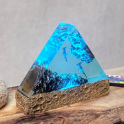 Ocean Shark Epoxy Resin Lamp – Hammerhead Shark Triangle LED Night Light & Marine Diorama