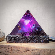 Astronaut Space Diorama Epoxy Resin Lamp – Cosmic Manta Ray Galaxy Night Light