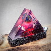 Astronaut Space Galaxy Resin Lamp – Earth Planet Cosmic Explorer Diorama Light
