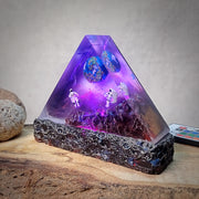 Astronaut Space Galaxy Resin Lamp – Earth Planet Cosmic Explorer Diorama Light