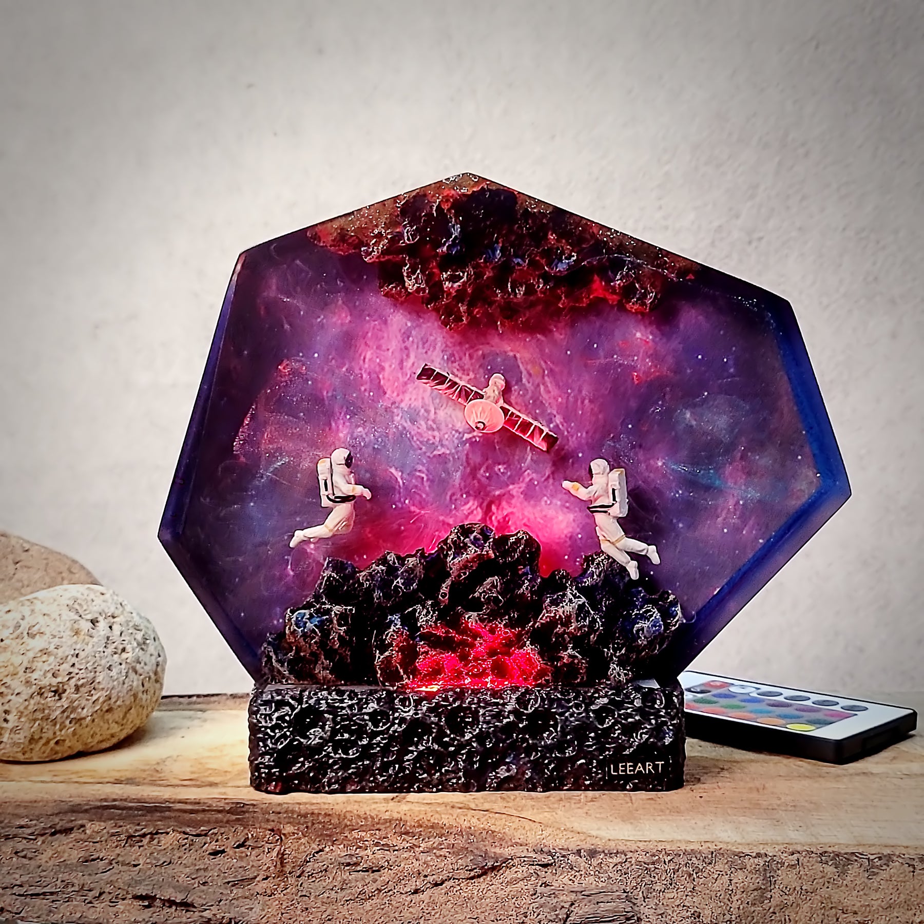 Space Mission Astronaut Epoxy Resin Lamp – Satellite Galaxy Diorama Night Light