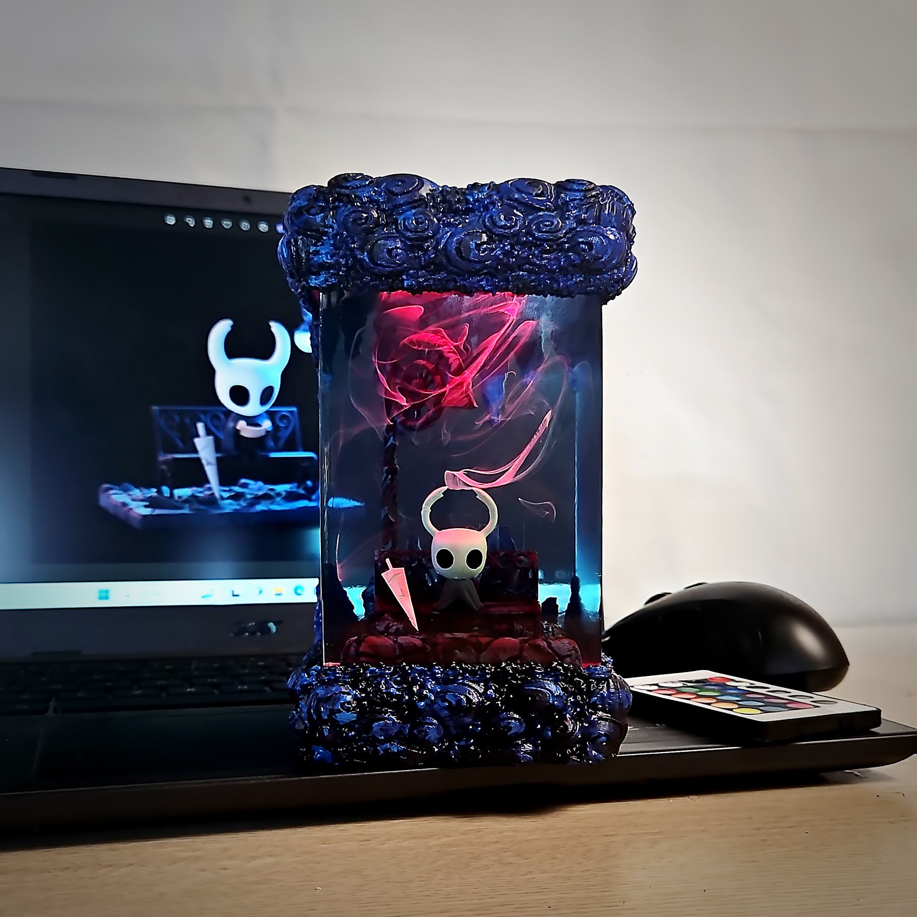 Hollow Knight Epoxy Resin Lamp – The Knight RGB LED Diorama Night Light