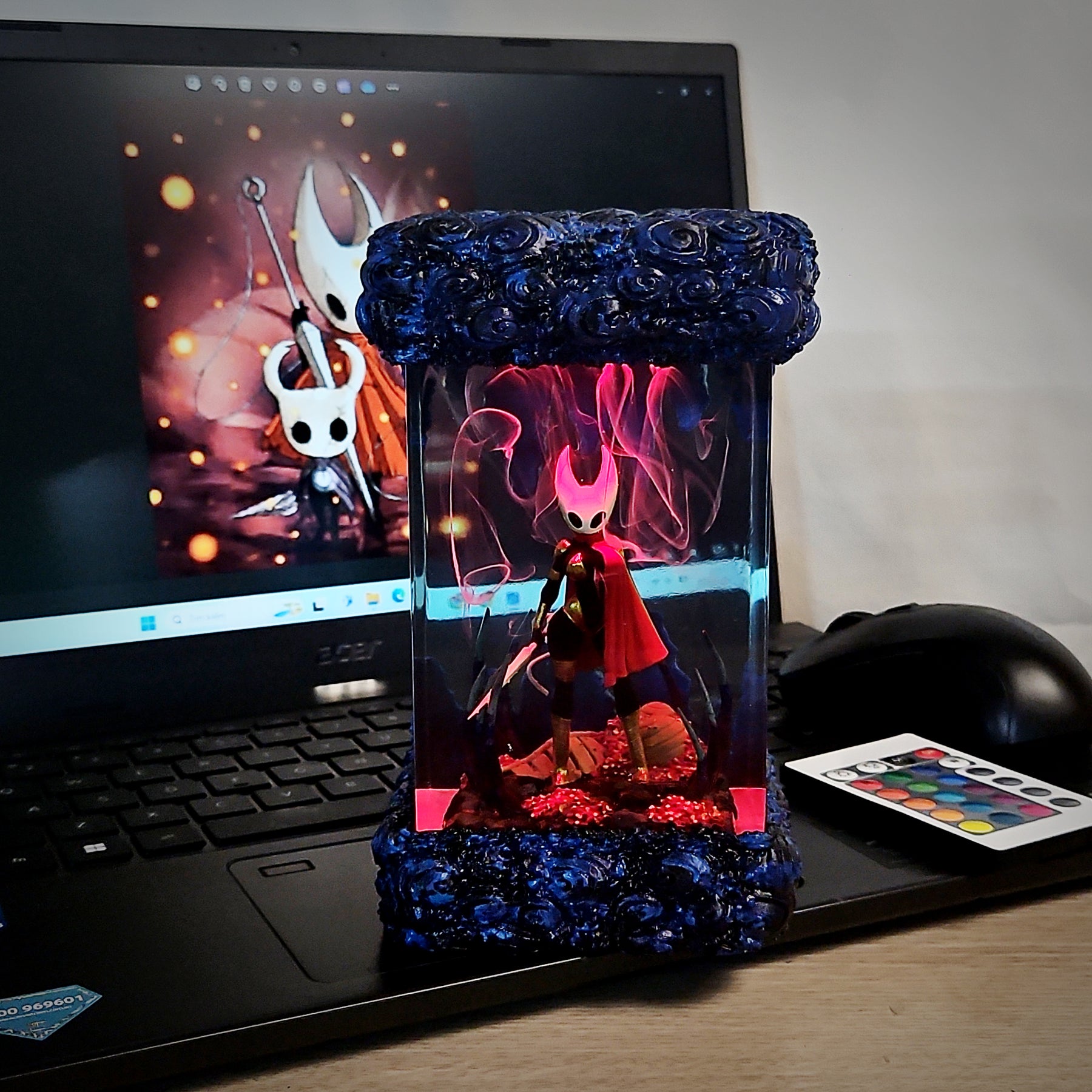 Hollow Knight Hornet Epoxy Resin Lamp – Hornet Dark Fantasy Diorama Light
