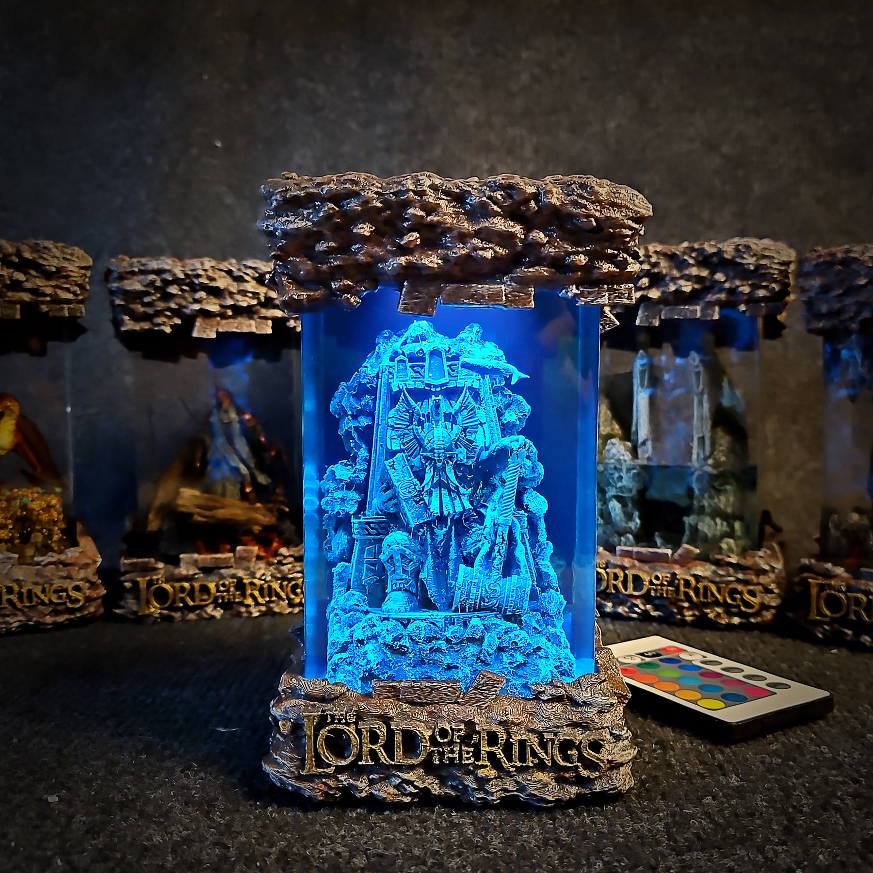 The Lord of the Rings Dwarf Epoxy Resin Lamp – Erebor Dwarven Warrior Diorama Light