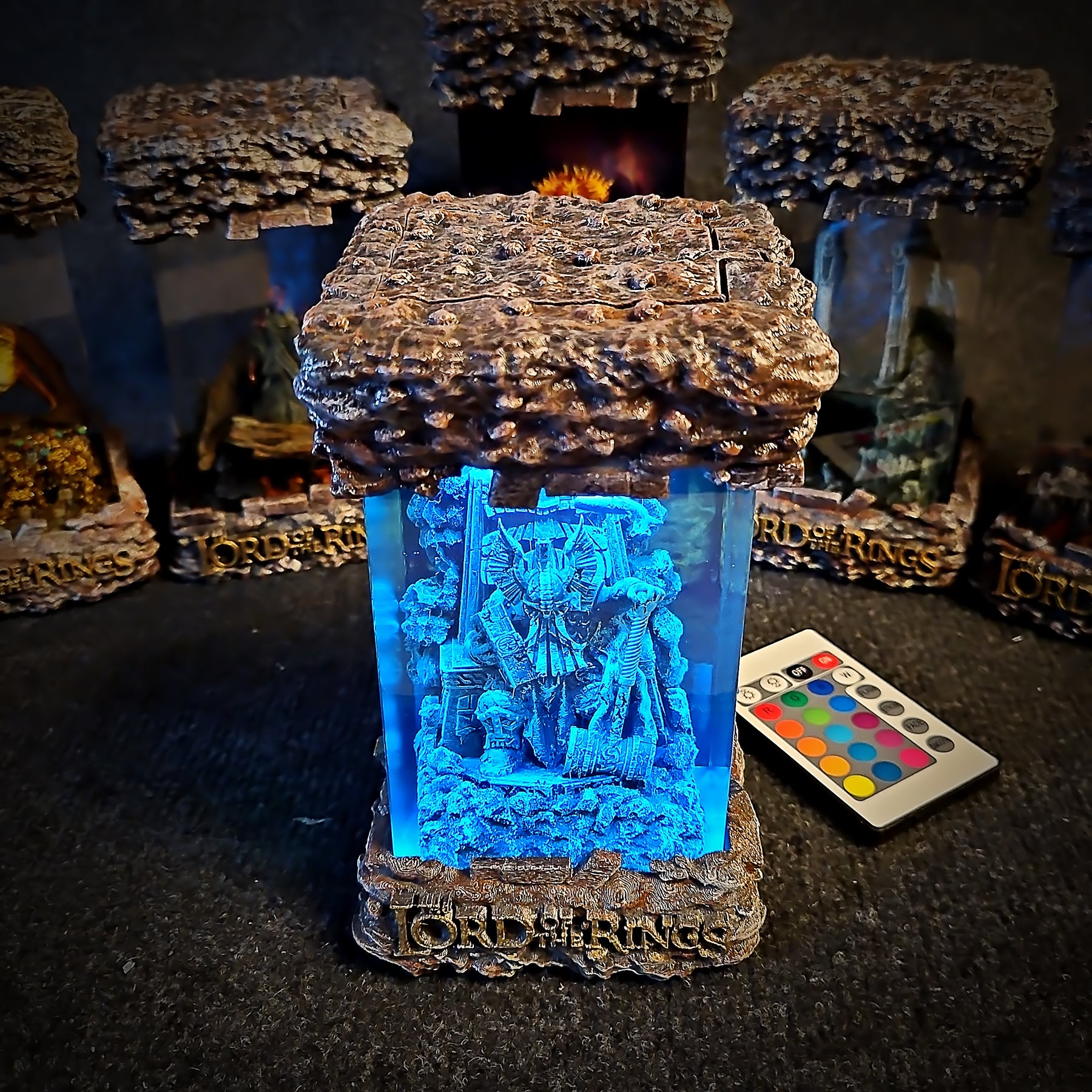 The Lord of the Rings Dwarf Epoxy Resin Lamp – Erebor Dwarven Warrior Diorama Light