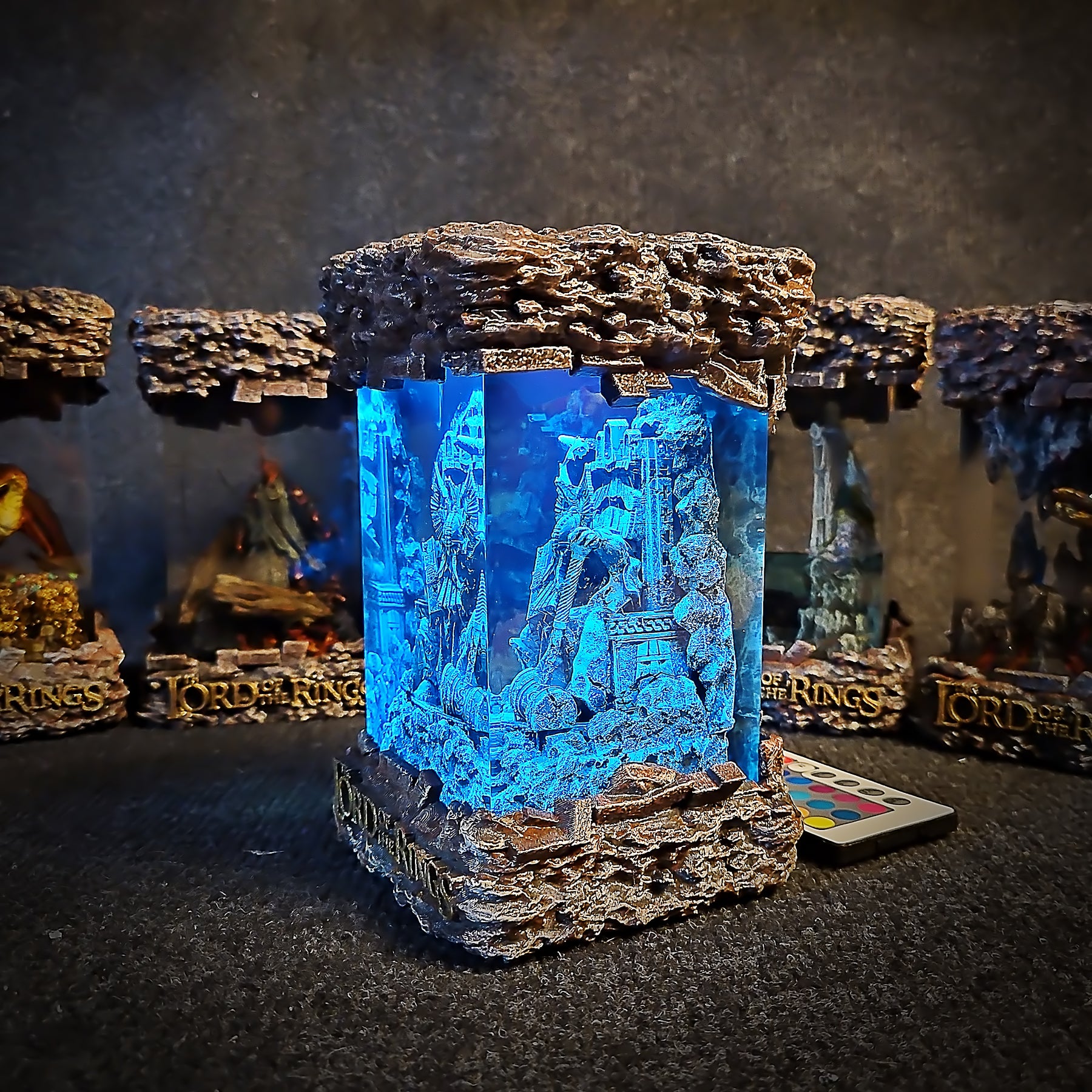 The Lord of the Rings Dwarf Epoxy Resin Lamp – Erebor Dwarven Warrior Diorama Light