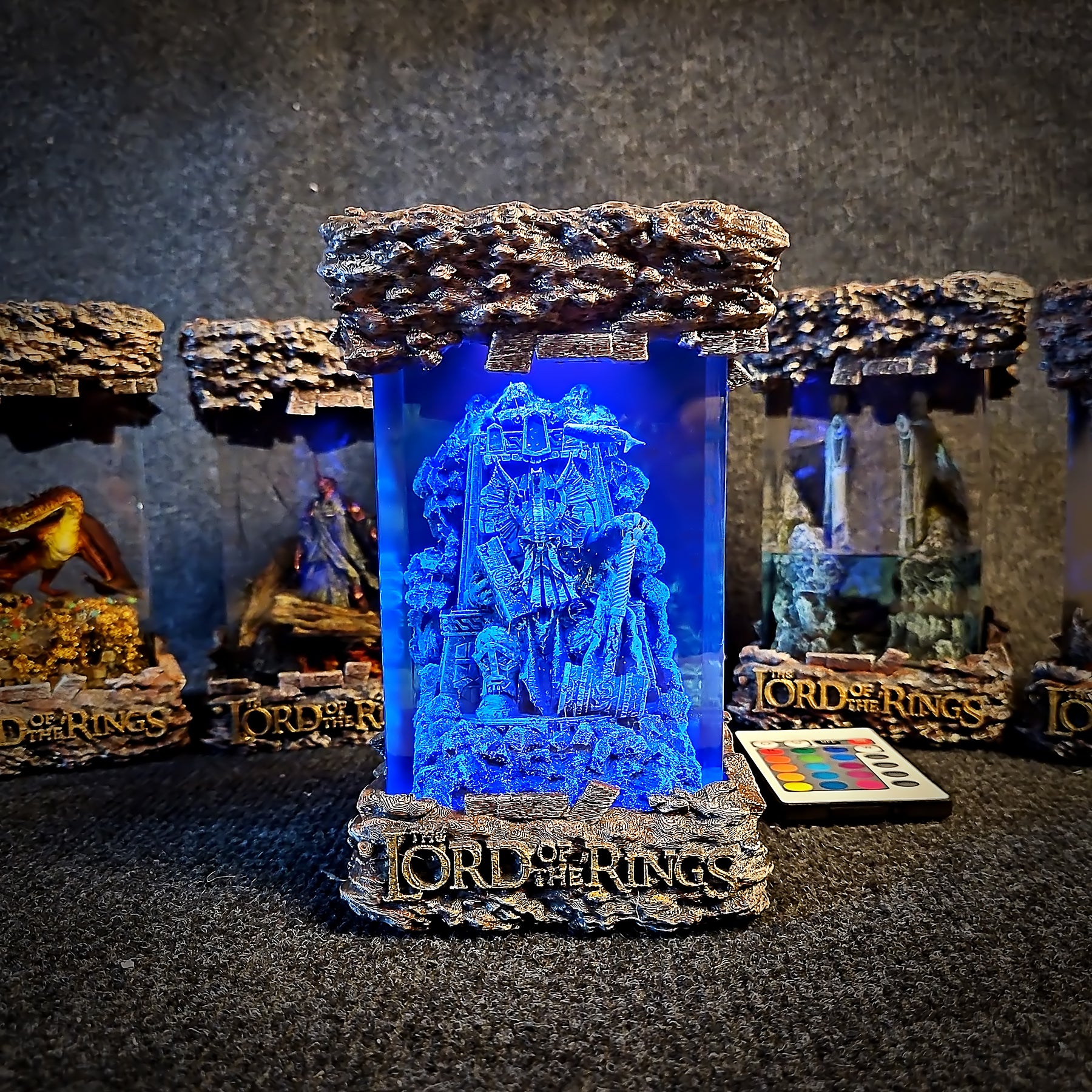 The Lord of the Rings Dwarf Epoxy Resin Lamp – Erebor Dwarven Warrior Diorama Light