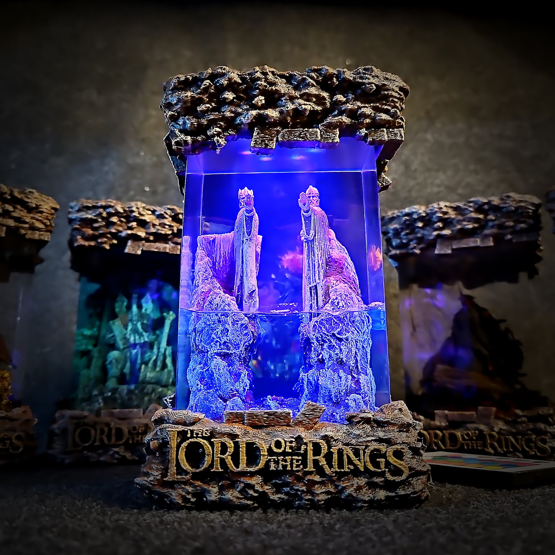 The Lord of the Rings Argonath Epoxy Resin Lamp – Pillars of the Kings Diorama Light