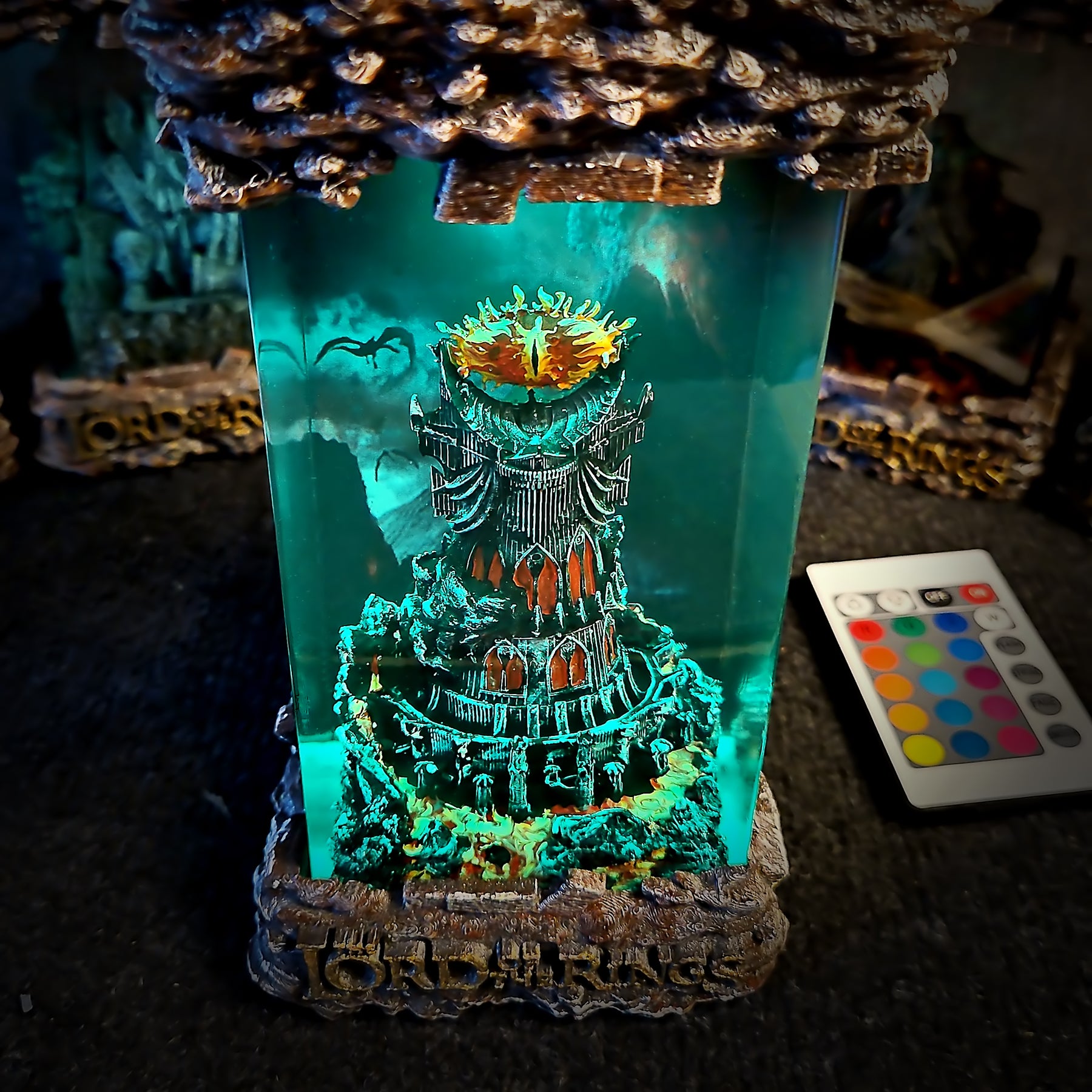 Smaug Lord of the Rings Epoxy Resin Lamp – Dragon Hoard LED Diorama Light