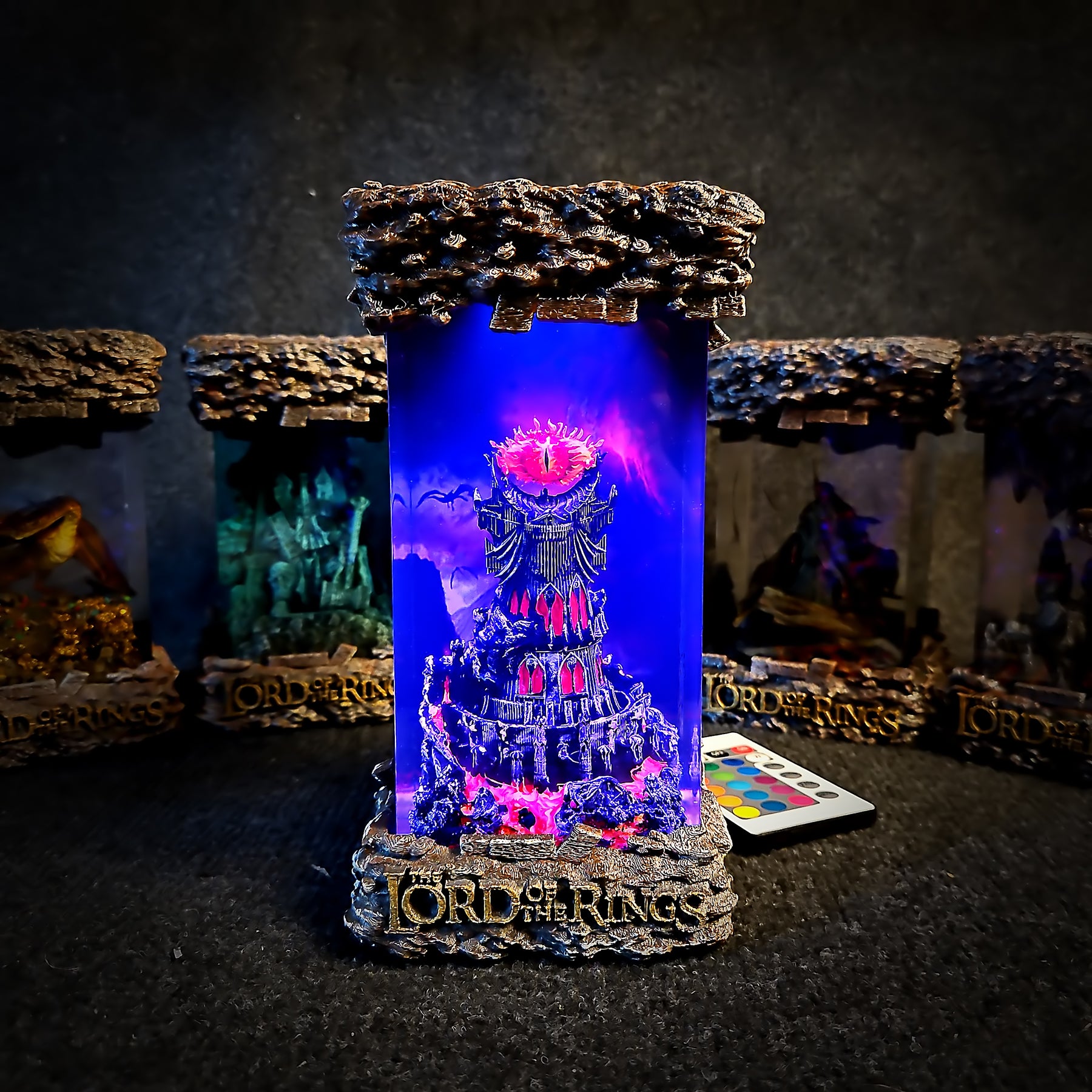 Smaug Lord of the Rings Epoxy Resin Lamp – Dragon Hoard LED Diorama Light