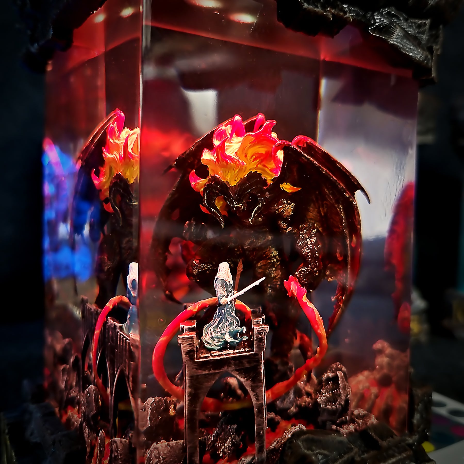 Balrog vs Gandalf Epoxy Resin Lamp – Lord of the Rings Bridge of Khazad-dûm Diorama