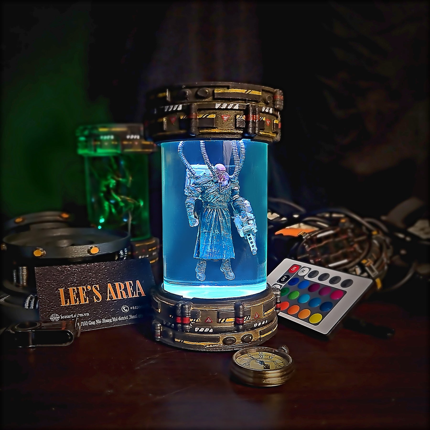 Nemesis Resident Evil Epoxy Resin Lamp – Biohazard Containment Chamber Diorama