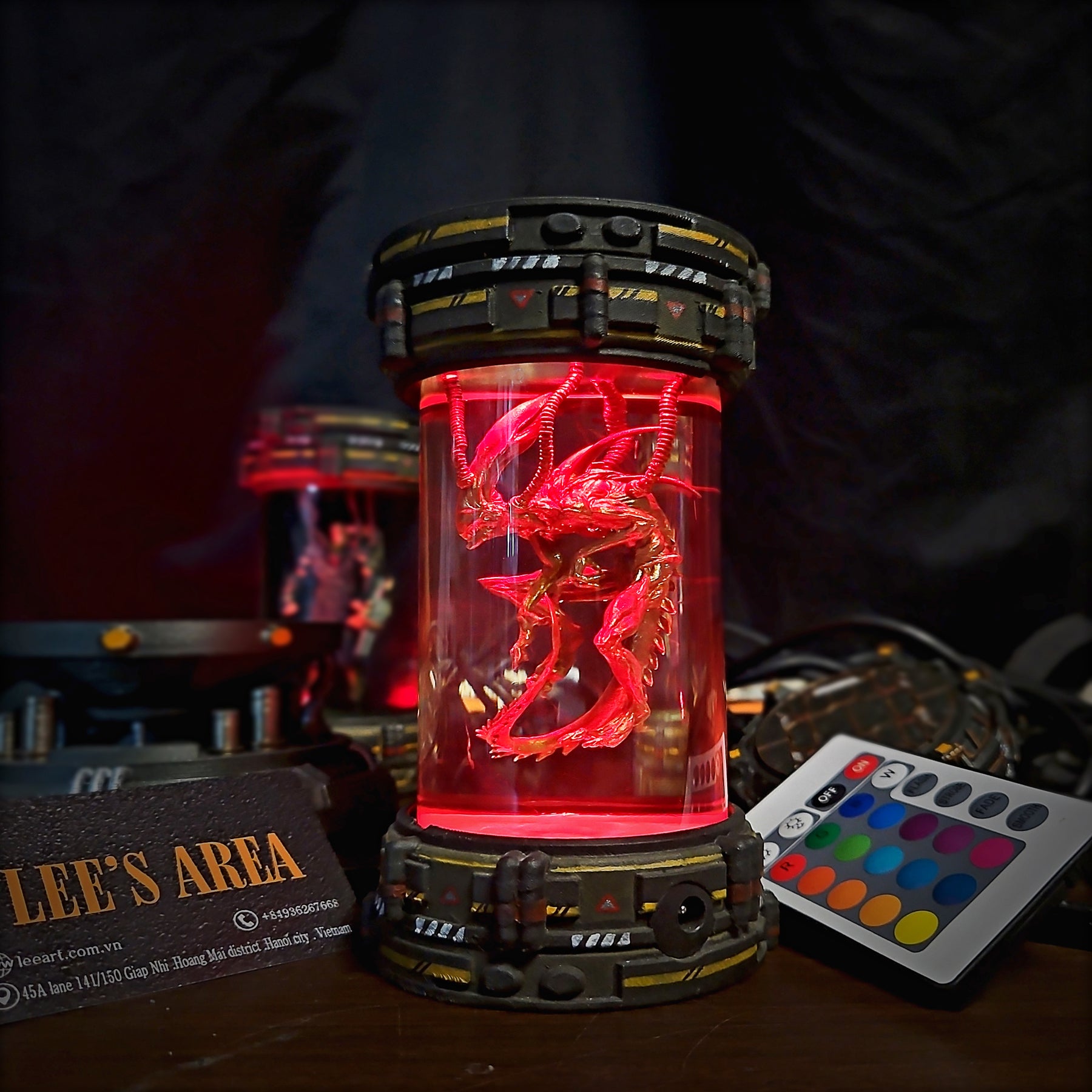 Xenomorph Alien Epoxy Resin Lamp – Sci‑Fi Specimen Pod RGB LED Night Light
