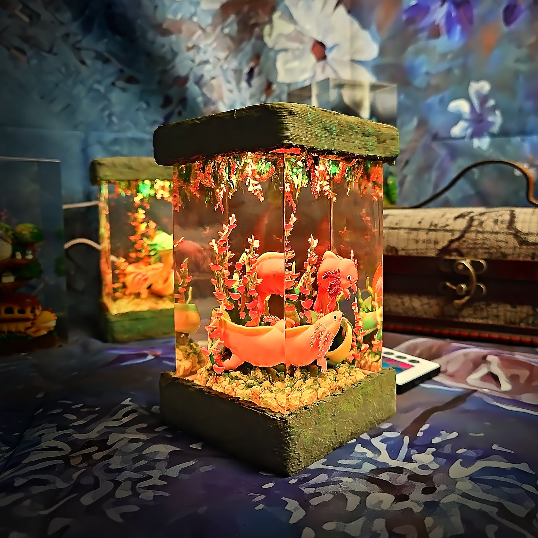 Cute Axolotl Epoxy Resin Lamp – Underwater Aquarium Diorama Night Light