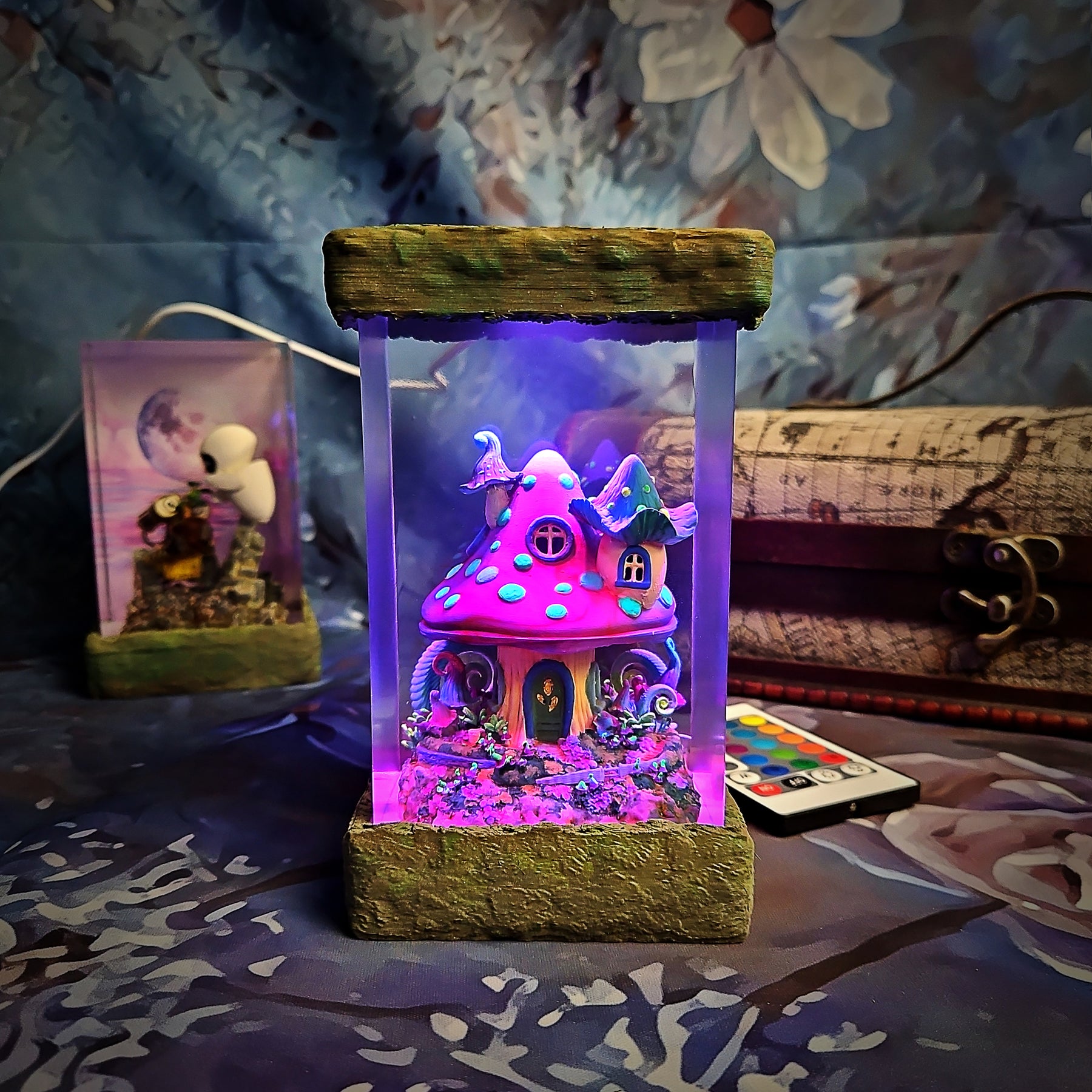 Magical Mushroom Cottage Resin Lamp – Fairy Forest Fantasy Night Light