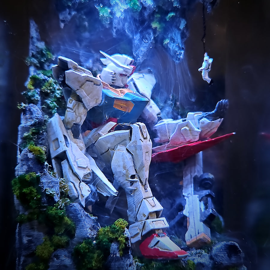 Gundam RX-78-2 Epoxy Resin Lamp – Mobile Suit RGB LED Diorama Night Light