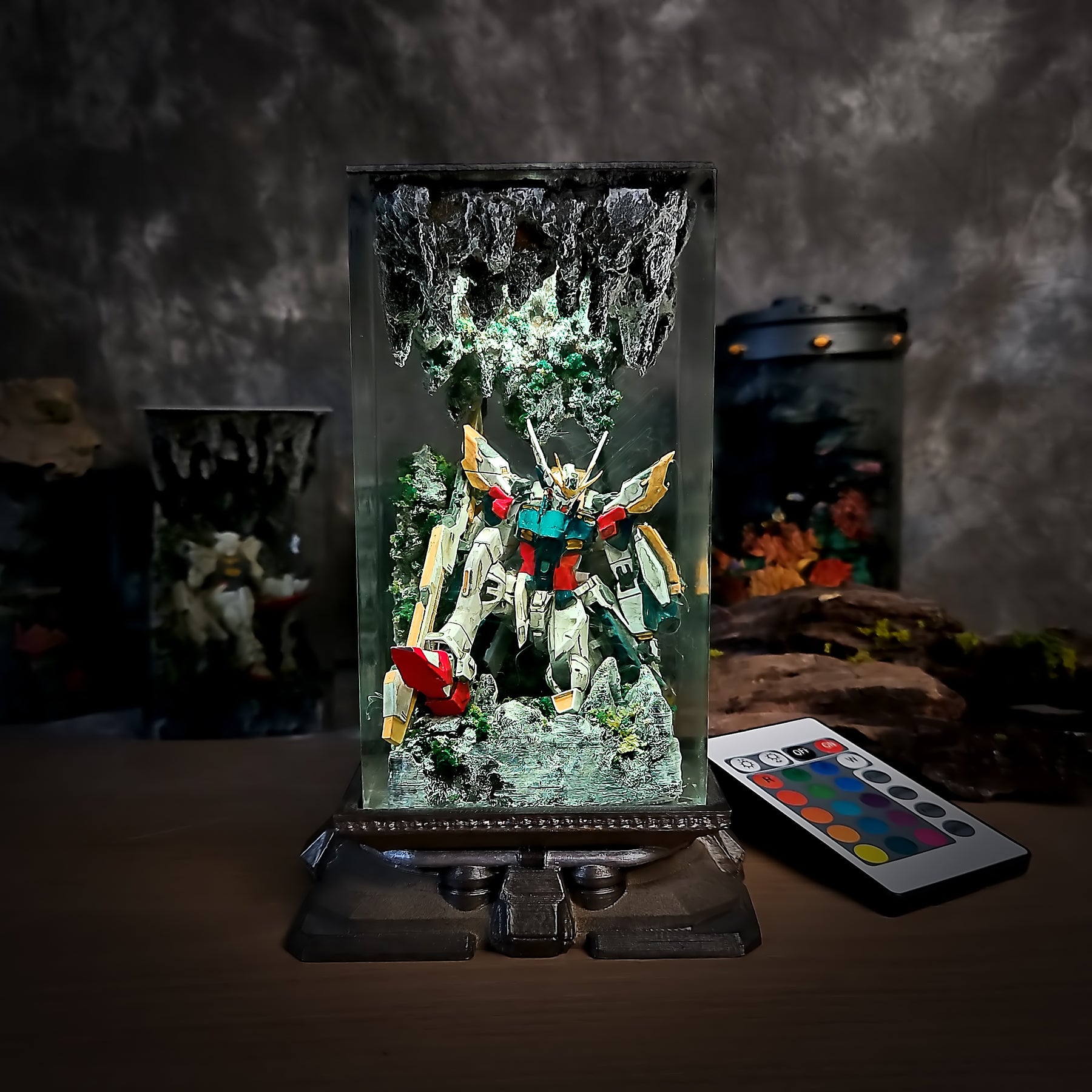 Gundam Epoxy Resin Lamp – Mobile Suit Mecha Anime Diorama Night Light