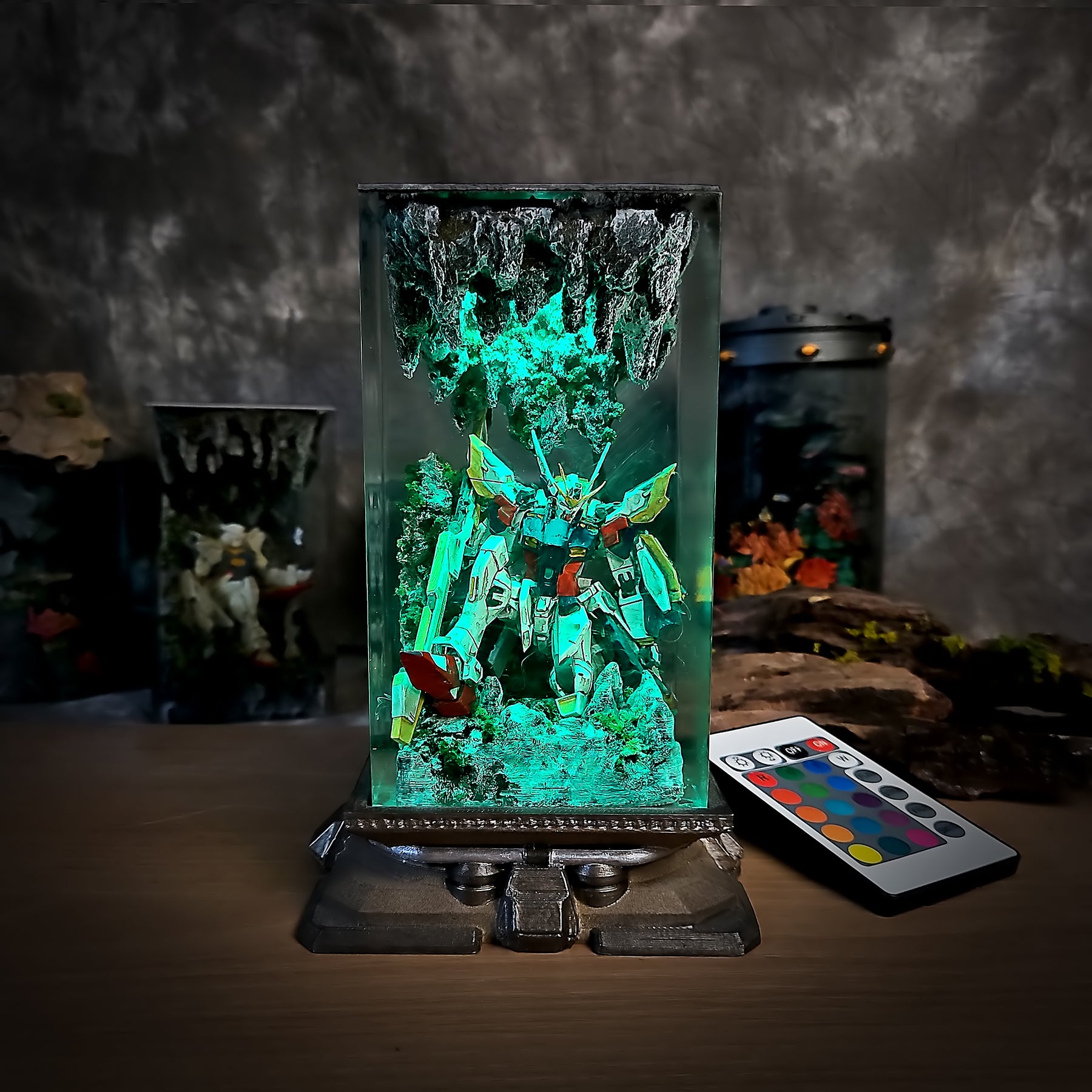 Gundam Epoxy Resin Lamp – Mobile Suit Mecha Anime Diorama Night Light