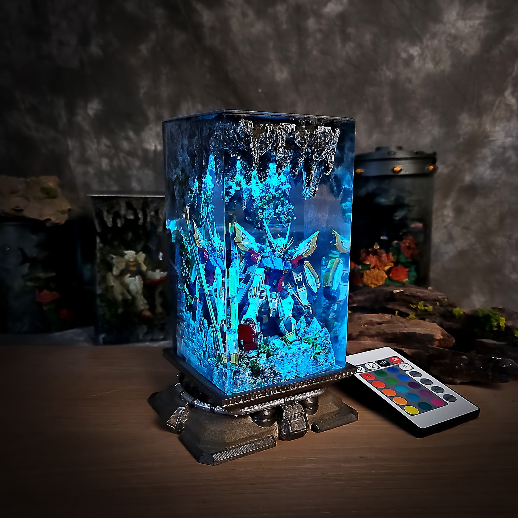 Gundam Epoxy Resin Lamp – Mobile Suit Mecha Anime Diorama Night Light