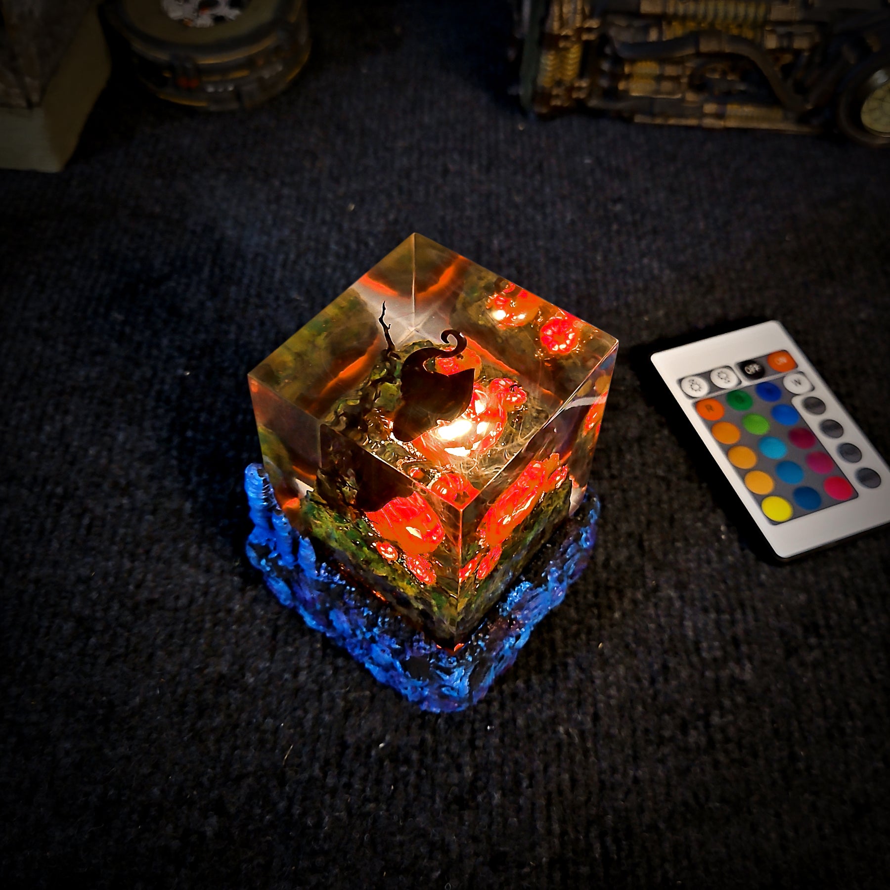 Halloween Pumpkin Epoxy Resin Lamp – Glowing Jack-o’-Lantern Spooky Night Light